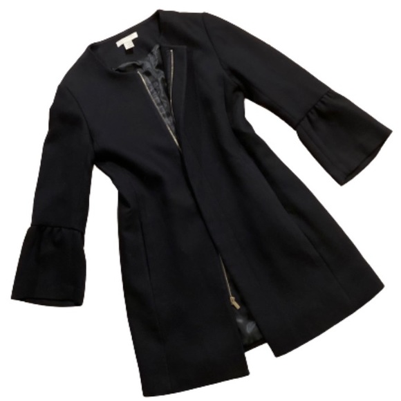 H&M Jackets & Blazers - 🍁🍂Beautiful Automne coat/ Bell sleeve